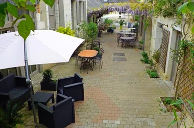 Restaurant-clos aux roses-terrasse-chedigny-loches-valdeloire