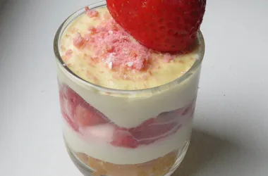 tiramisu-fraise-rose-table-d-hotes