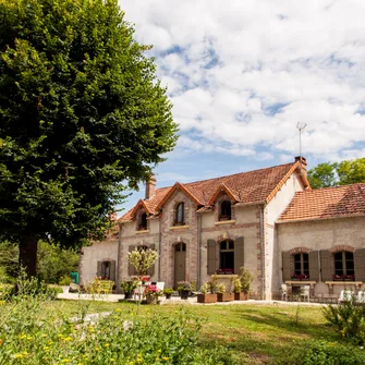 Gîte Salamandre sur le Domaine du Coudreau