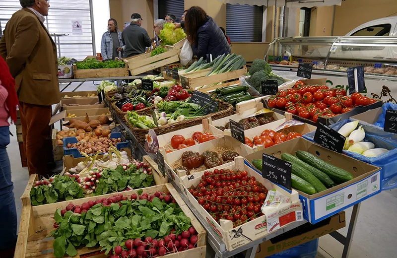 Marché hebdomadaire Du 1 janv au 31 déc 2024