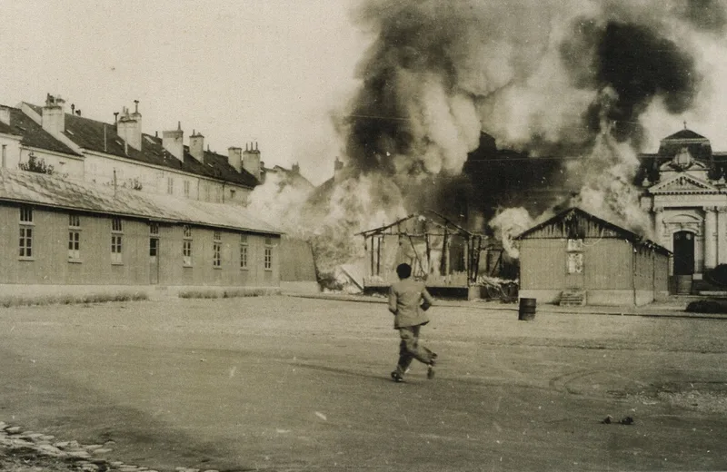 Expo Seconde Guerre Mondiale - Incendie des Baraquements - Place de Verdun - 22081944