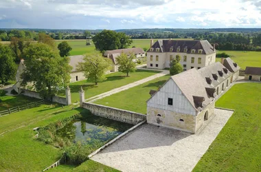 Château et Ferme de Châteaufer