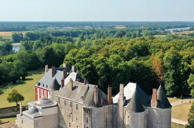 Château de Meung-sur-Loire - Vue aérienne 3 © Pierre Holley