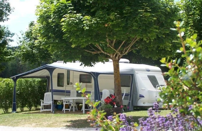 Camping Les Rioms