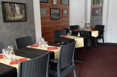 restaurant-la-ferte-saint-aubin-auberge-solognote-deuxieme-salle-2