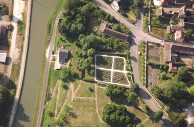 Beaulieu sur Loire bourg parc Marret - 8 juin 2023 - IRémy(124)