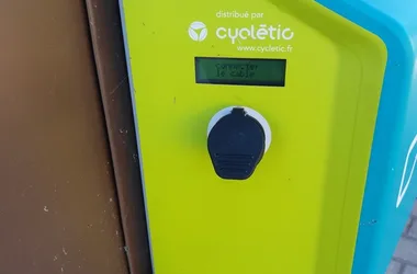 Borne de recharge électrique pour vélo