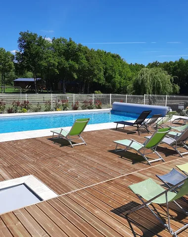 Parc Résidentiel de Loisirs – Les lodges en bois de la Ferme des poulardières