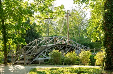 Le pont tournant © Château du Clos Lucé - Parc Leonardo da Vinci, Amboise. Photo Eric Sander (33)