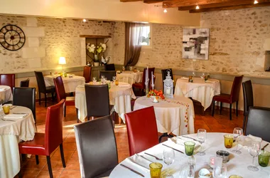 Auberge du Cheval Rouge - Restaurant à Chisseaux
