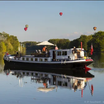 Croisière à bord de la péniche-hôtel Nymphéa