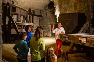 Cave de la Dive Bouteille