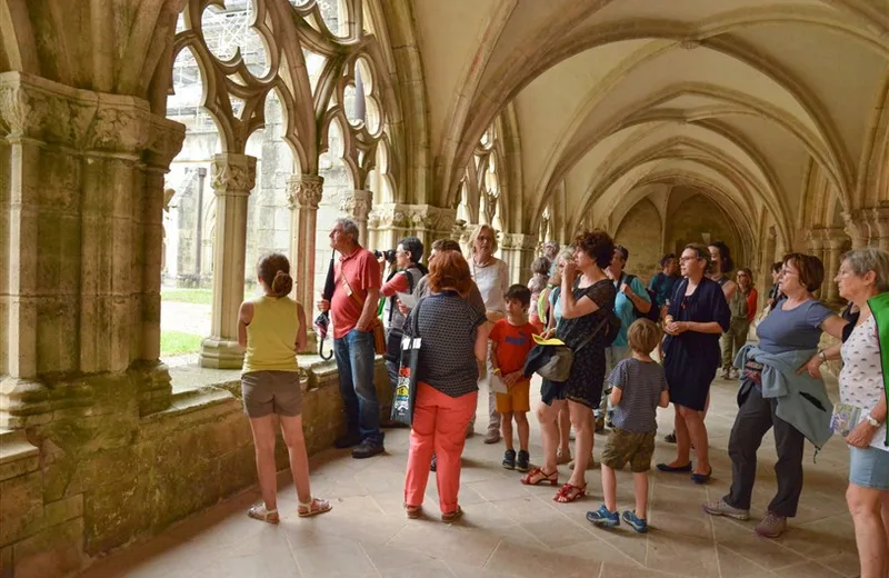 Visite "Traces - La course aux détails"