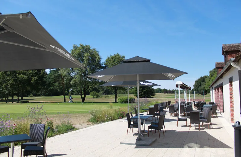 Restaurant-La-Rousseliere-golf-du-chateau-de-cheverny2©Golf-du-Chateau-de-Cheverny