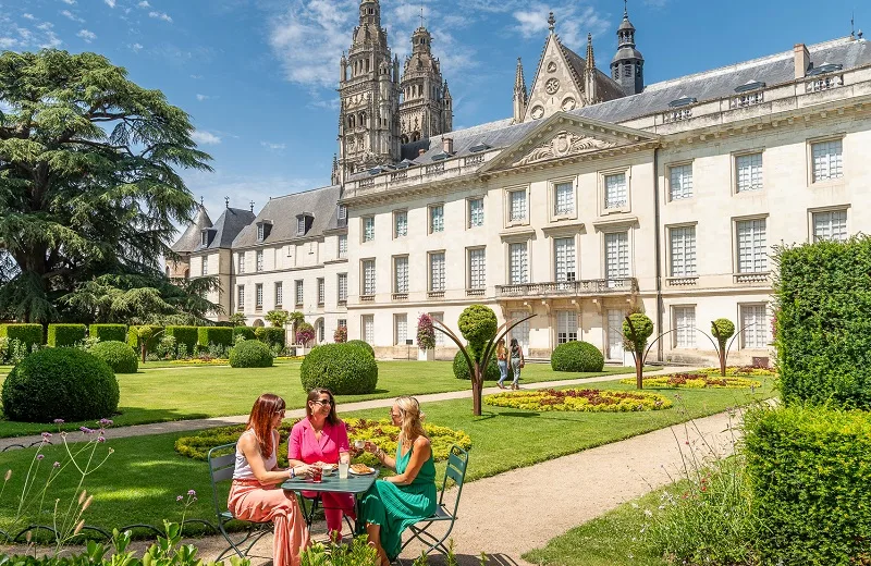 Musée des Beaux-Arts de Tours et son jardin