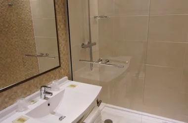 Chambre confort salle de bain