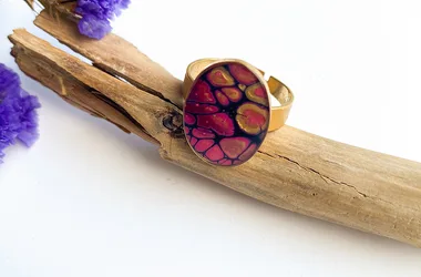 pink and gold stainless steel ring