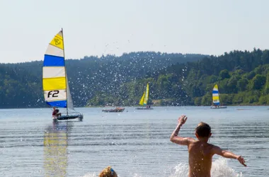 Baignade surveillée au Lac de Lavalette