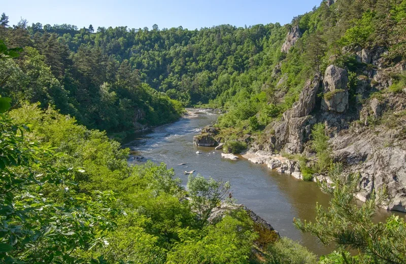 Rando de gare à gare : Le GR3 entre Aurec-sur-Loire et Bas-Monistrol