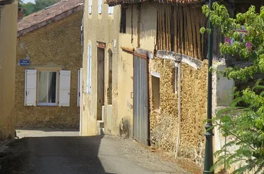 Dorf Mauléon d'Armagnac