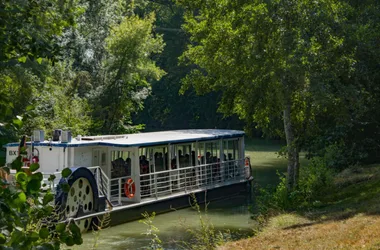 Croisières Fluviales sur la Baïse – le d’Artagnan Echappées Gasconnes