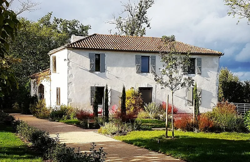 Lassénat éco-maison d’hôtes en Gascogne