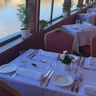 Compagnie des Grands Bateaux de Provence – Croisières Restaurant Déjeuner ou Diner