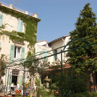 Au Saint Roch – Hôtel et Jardin