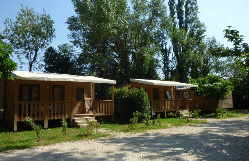 Lodges & Nature – Camping les Deux Rhônes