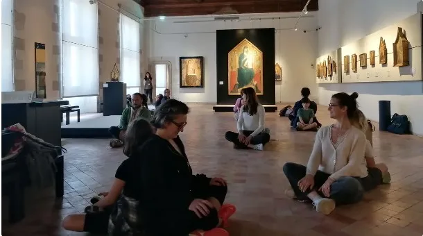 Yoga au musée du Petit Palais en famille