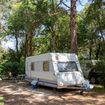 Camping du Pont d’Avignon **** – Aquadis Loisirs