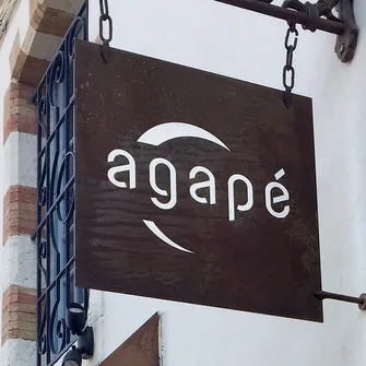 AGAPÉ