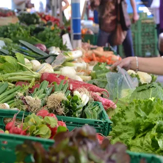 MARCHÉ HEBDOMADAIRE