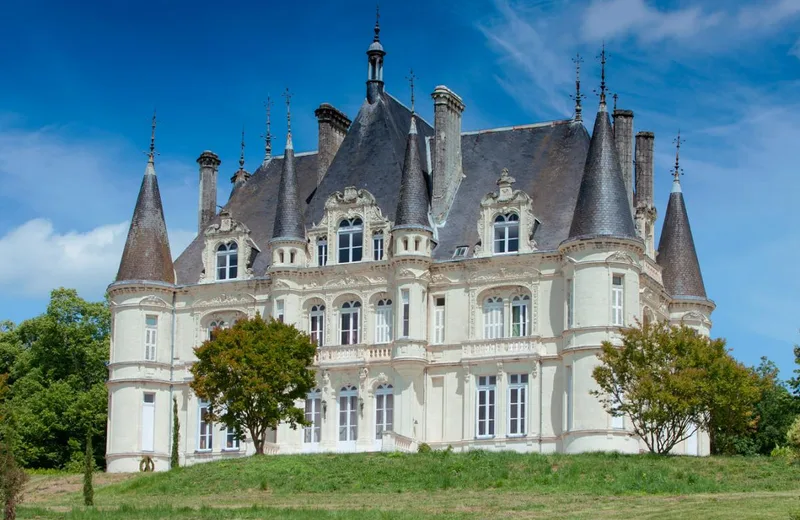 Chateau de Marieville Bonneuil-Matours
