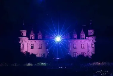 Spectacle son et lumière et possibilité de repas convivial