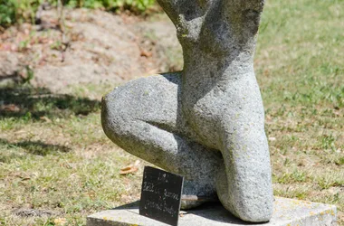La Poste aux Chevaux - Statue