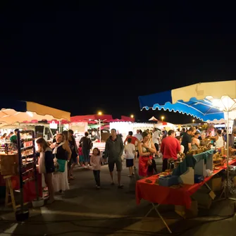 Marché nocturne