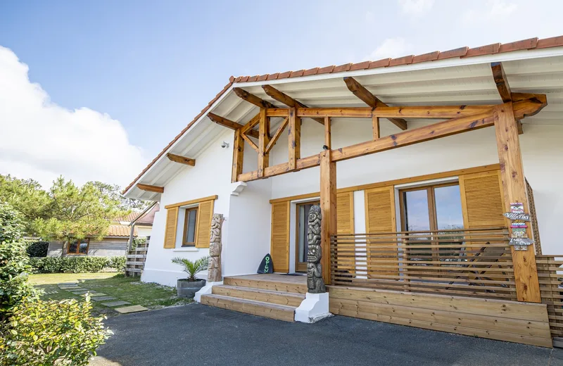 Vieux Boucau Surf Lodge – Villa Tiki