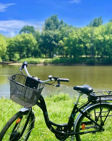 Base nautique La Marquèze – Location de vélos