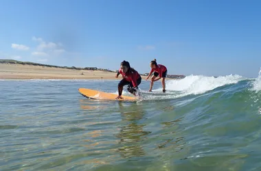 SurfTrip SurfSchool