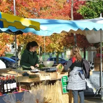 Petit Marché Traditionnel Hebdomadaire