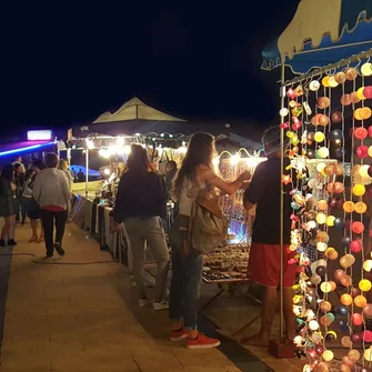 Marché nocturne