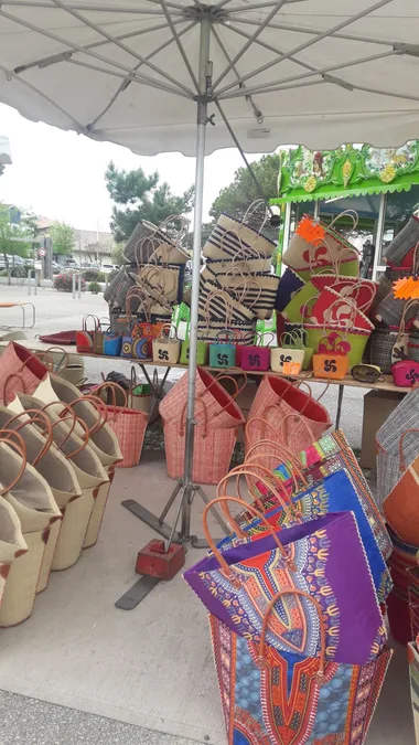 Marché traditionnel saisonnier