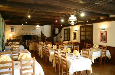 Hôtel Restaurant l'Auberge Médiévale, Audrix