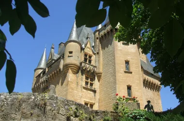 Saint-Léon-sur-Vézère en écomobilité – Un plus beau Village de France dans les bras de la Vézère