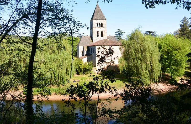 Saint-Léon-sur-Vézère en écomobilité – Un plus beau Village de France dans les bras de la Vézère