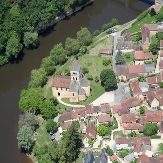 Point de vue sur la Vallée de la Vézère à la côte de Jor