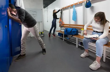 Discover our Escape Game in a rugby locker room.