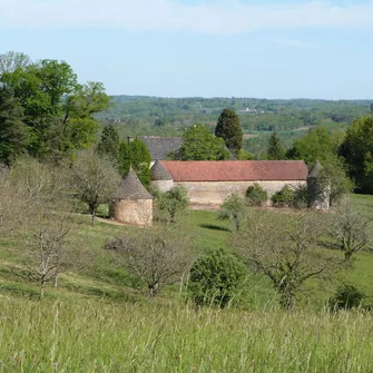 Boucle des Murailles n ° 26 / Coly-Saint Amand