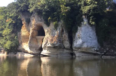 Kanus-Entdeckung-Dordogne-Sarlat-Riviere-Kajak-Rocher-Vitrac